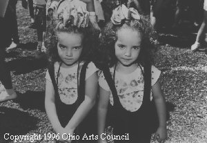 The Twin Series, Twins with Bows